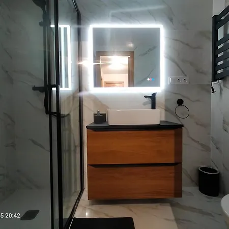 Bitacora Lux ,comfortable 450 Meters From The Beach, Swimming Pool, 2 Air-con ,wi-fi *
